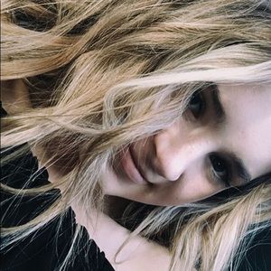 Meet your Posher, Alicia